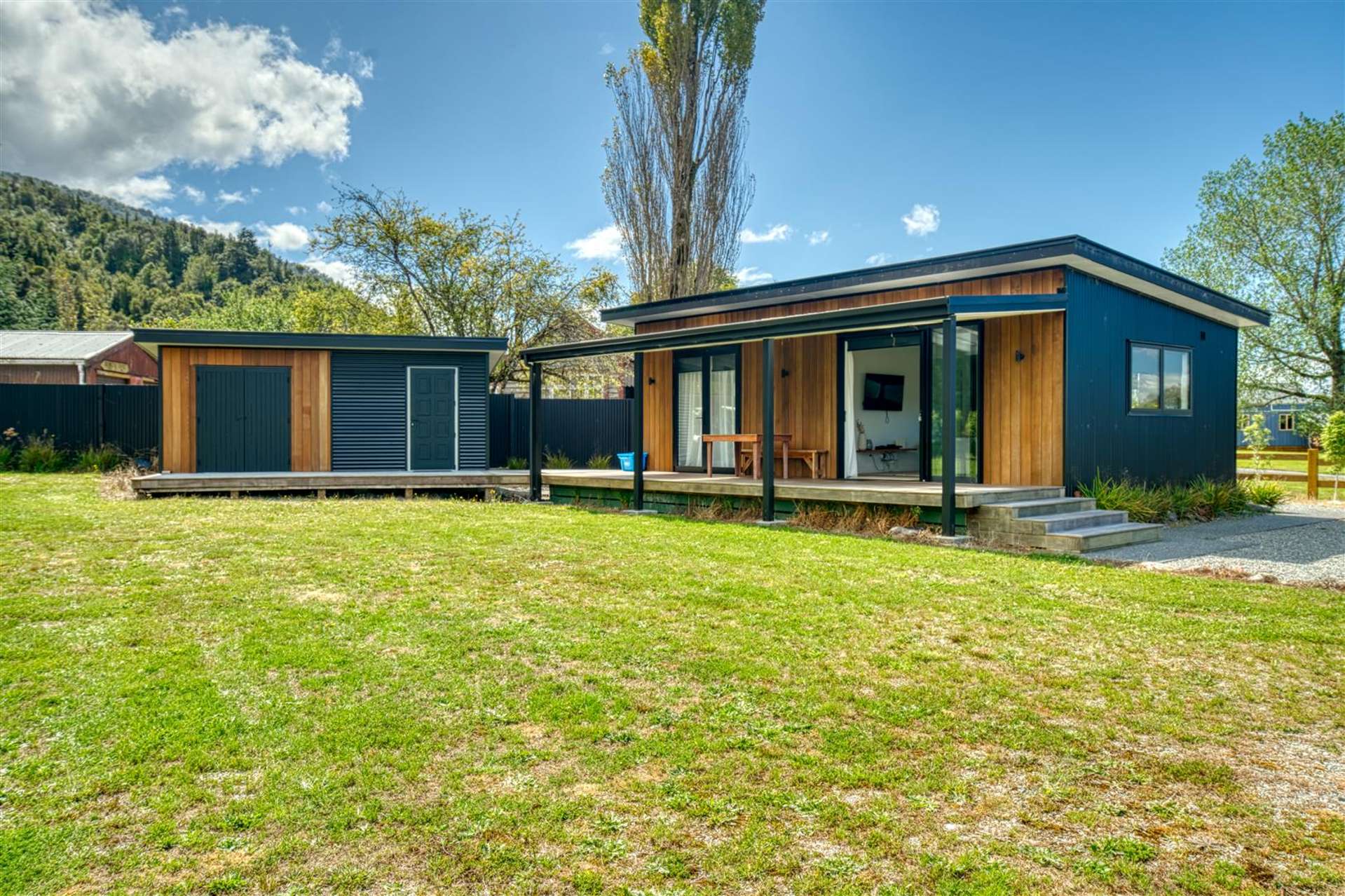 26 Hilton Street Blackball_0