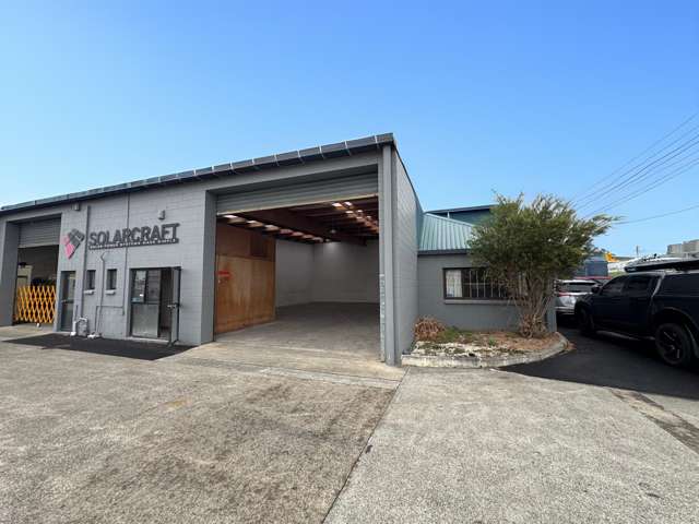 Silverdale Industrial unit with generous parking