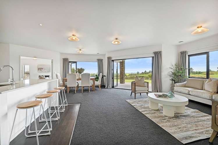 713 Plymouth Road Koru_6