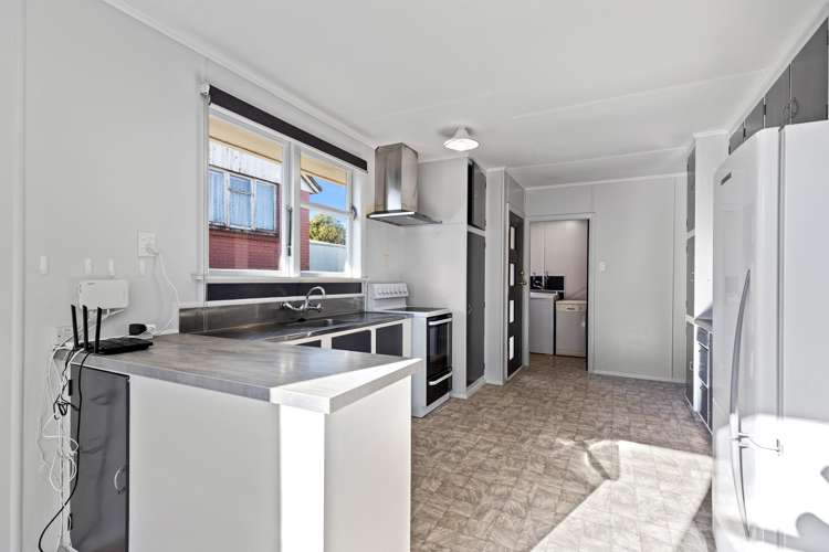 64 Astrolabe Street Cannons Creek_4