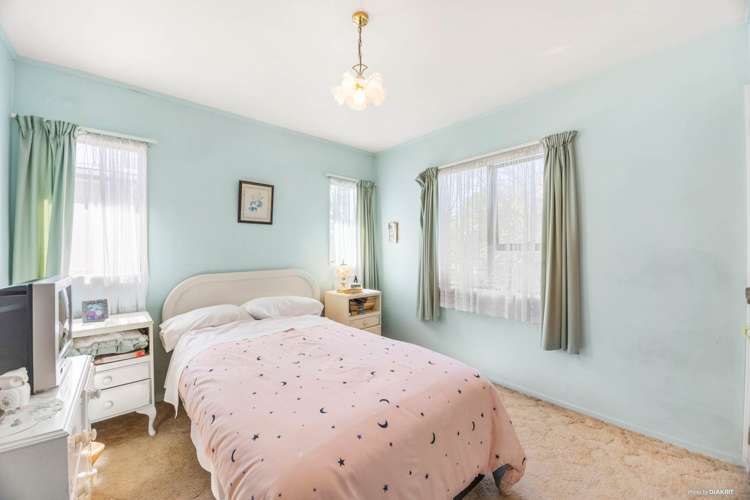 1/18 Tonar Street Northcote_7