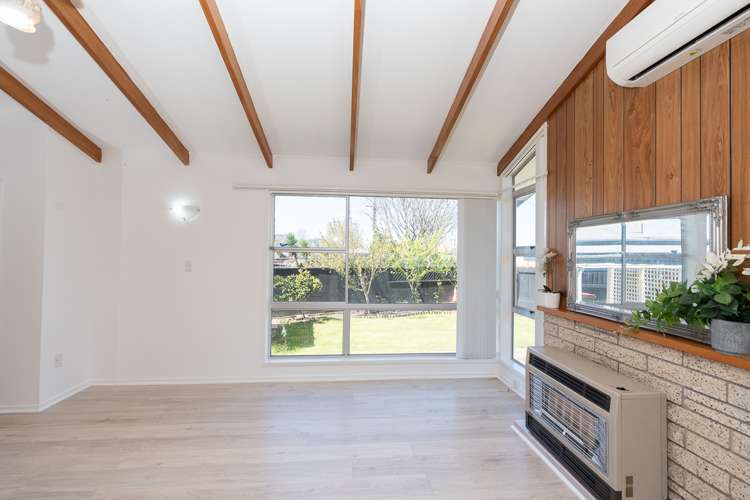 76 Saxbys Road Deanwell_6