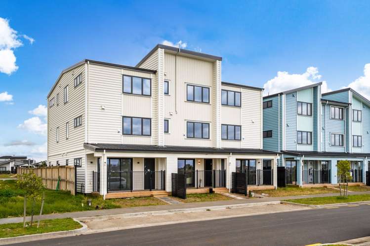 27-37 Awhi Way Karaka_0