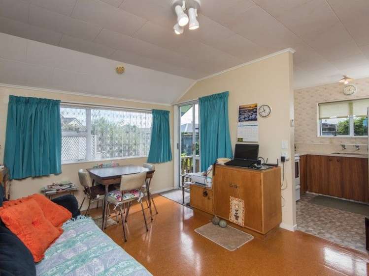 13 Birchwood Grove Richmond_5