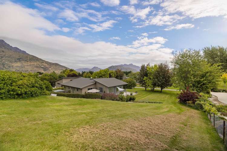 44 Springbank Grove Lower Shotover_18