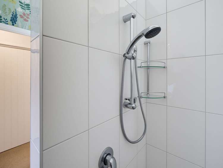 1127 Pourerere Road Omakere_29