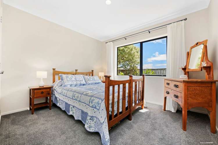 20 Columbia Crescent Beachlands_16