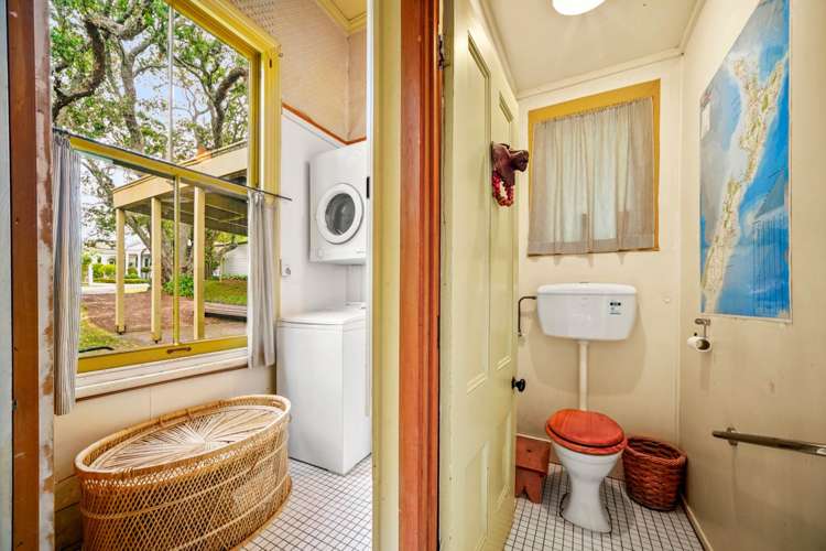 12 Bridge View Road Birkenhead_29