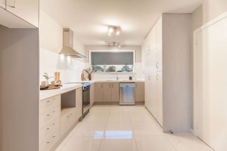 666 Avonside Drive Avonside_5