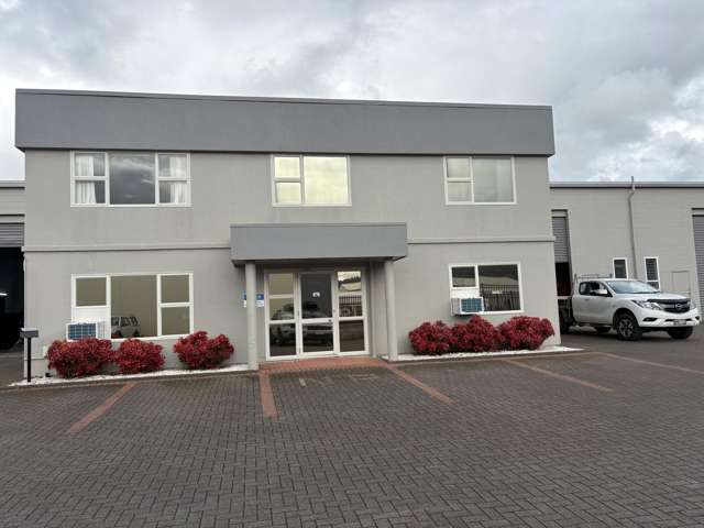 Tidy office and workshop with carparking