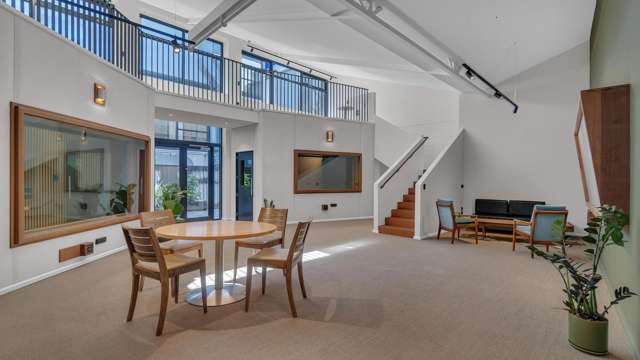 Unique CBD Office Opportunity