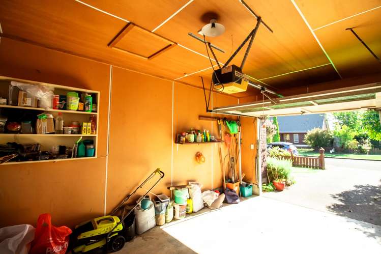 1a Huata Place West End_25