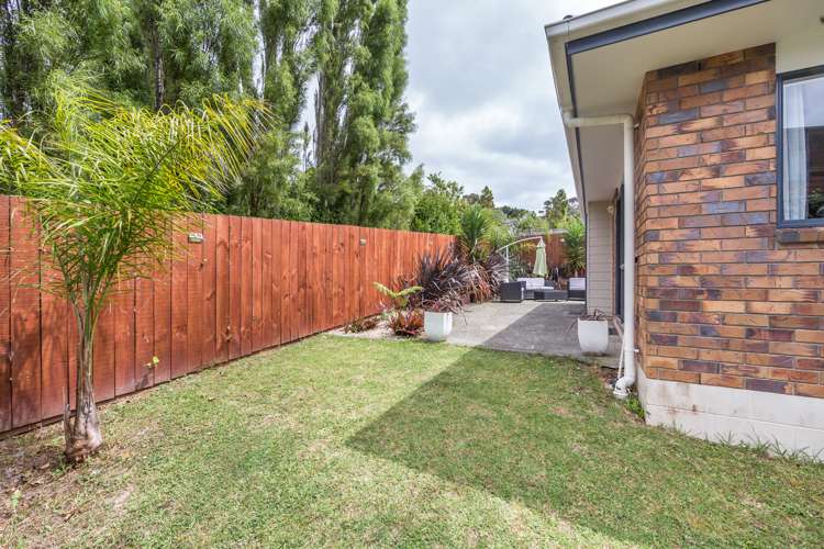 124b Brian Crescent Stanmore Bay_33