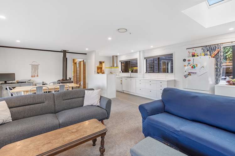 27 Watts Road Fernhill/Sunshine Bay_12