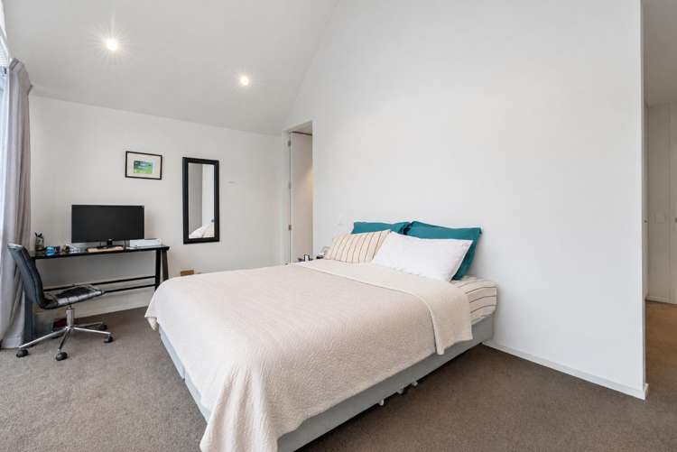 83 Melbourne Road Island Bay_13