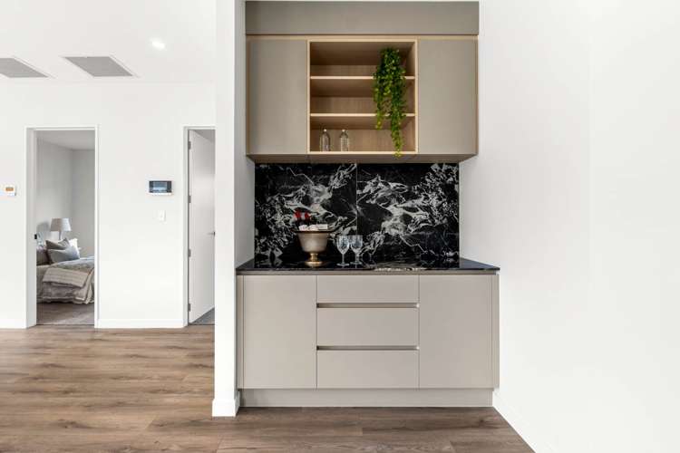 32 Furlough Road Opaheke_10