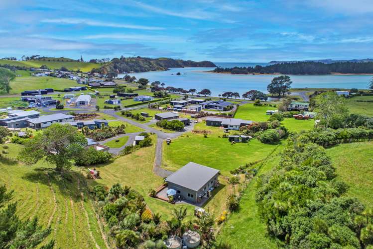 11 Chilcott Road Whananaki_29
