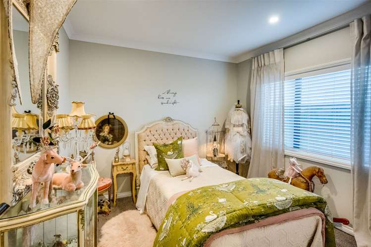 7 Aspiring Drive Poraiti_10