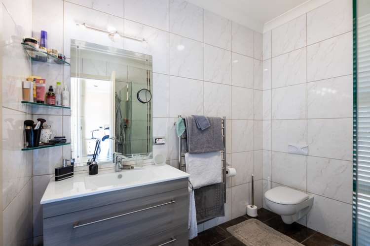 267 Henwood Road Paraite_10