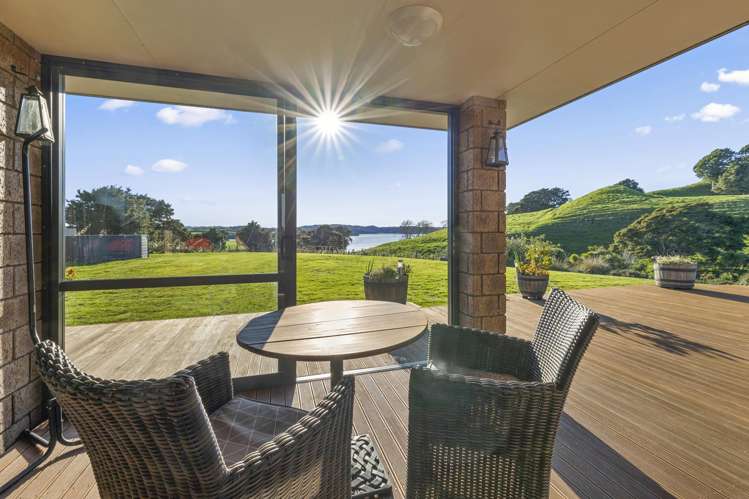 192 Hauroto Bay Road Raglan_13