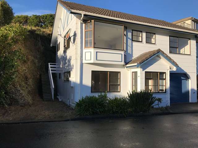 Sunny 3 Bed Room House in Johnsonville