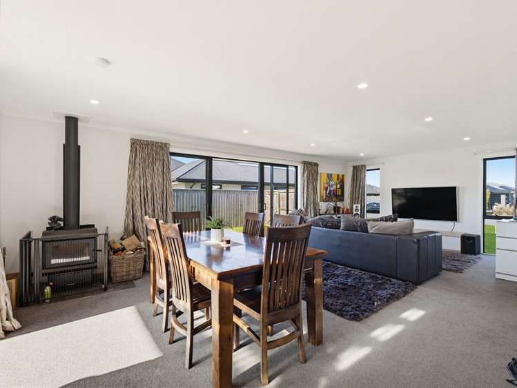 54 Sandhurst Drive_2