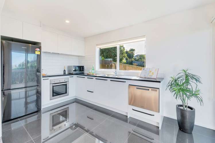 3/34 Wolsley Avenue Milford_3