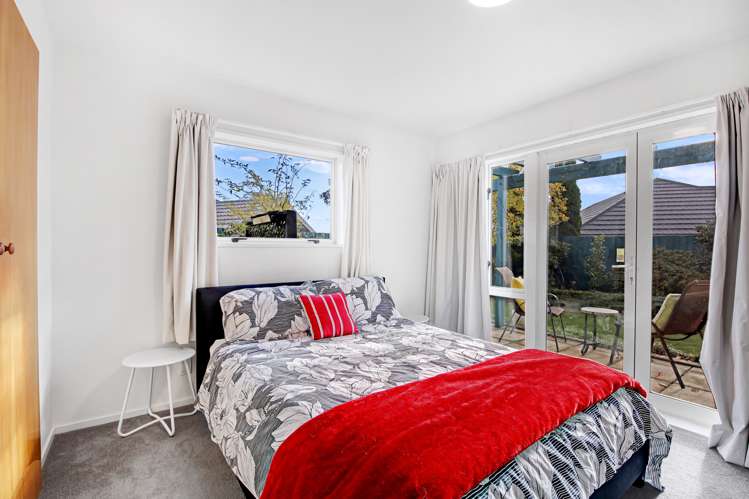 2/19 Waitikiri Drive Parklands_9