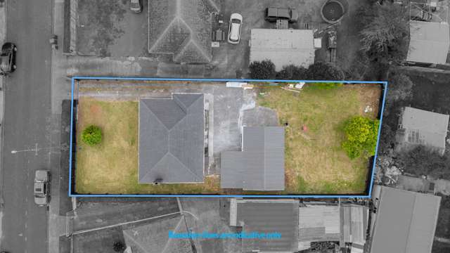 18 Crown Crescent Otara_2