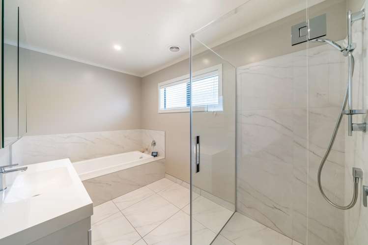 51 Endeavour Drive Whitby_20