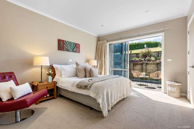 8 Ambrose Lane Whitford_10