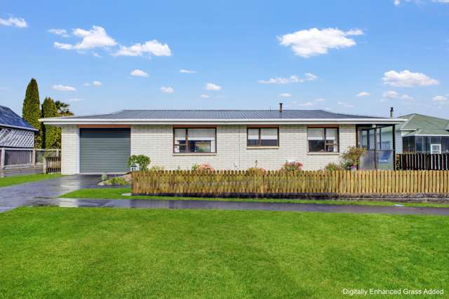 Location, Low Maintenance, Mountain Views