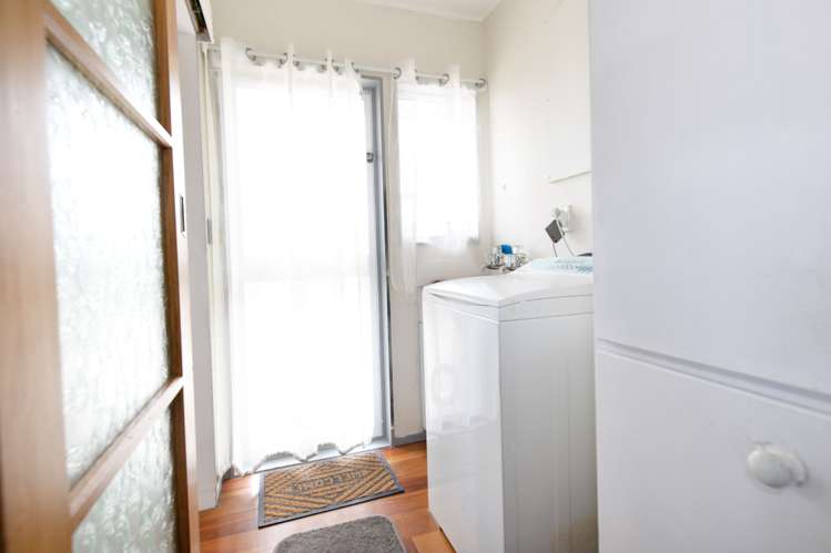 11c Hinton Road Taradale_12