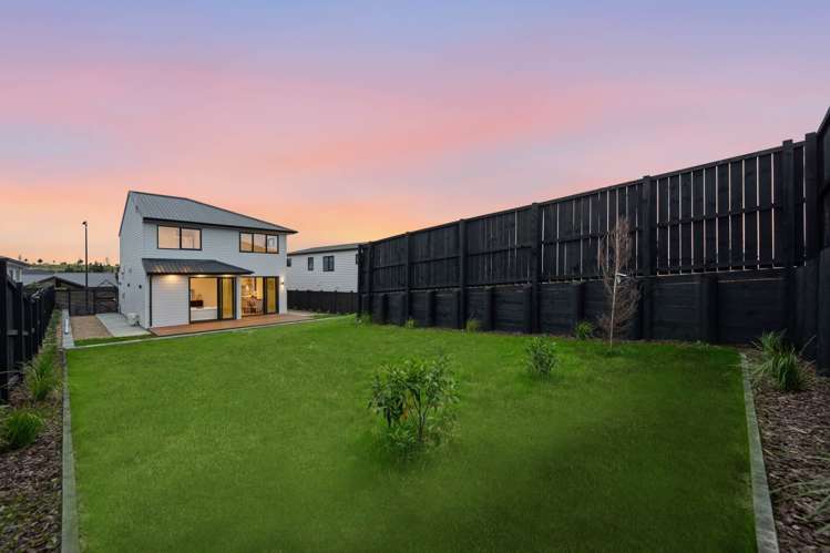 142 Ninth View Avenue Beachlands_19