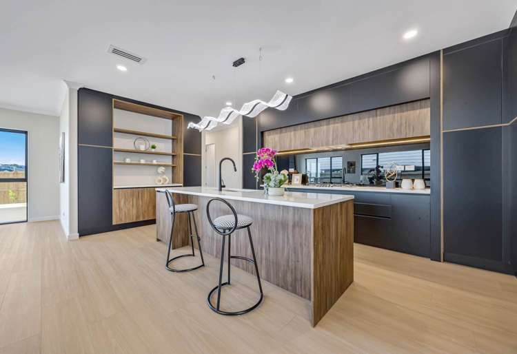 25 Knockanara Drive Flat Bush_7