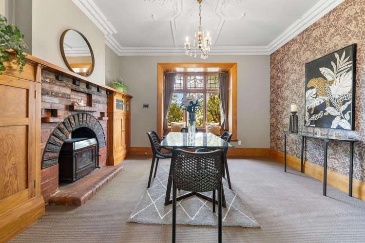 50 Easther Crescent Kew_14