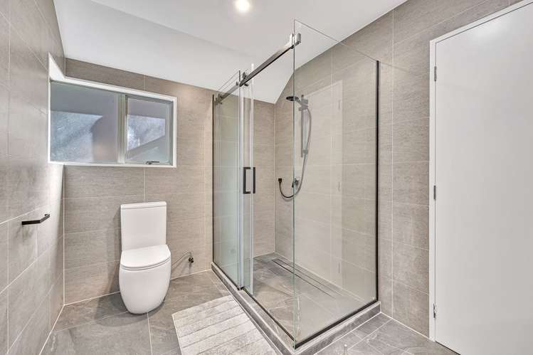 2/33 Penguin Drive Murrays Bay_8