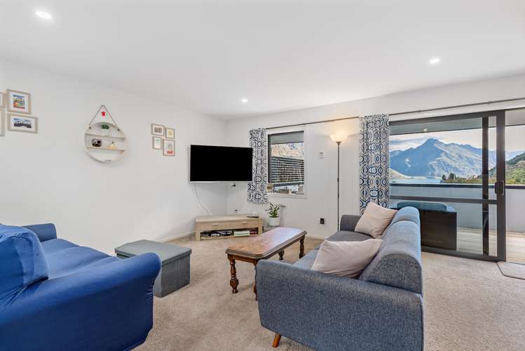 27 Watts Road Fernhill/Sunshine Bay_10