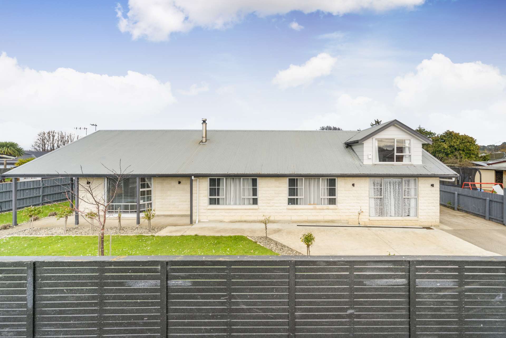 32 Ferndale Place Feilding_0