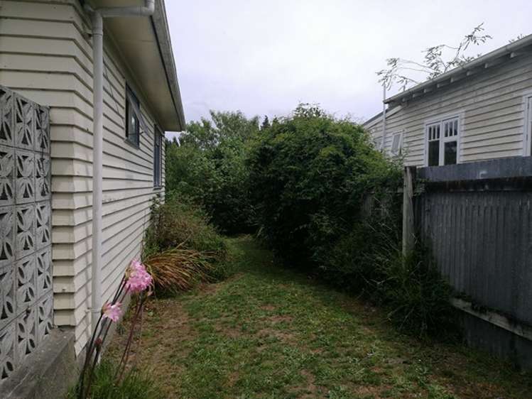 4 Card Crescent Featherston_14