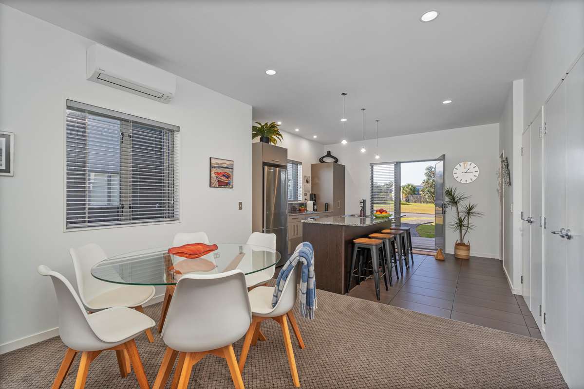 43/101 Harbour Drive_1