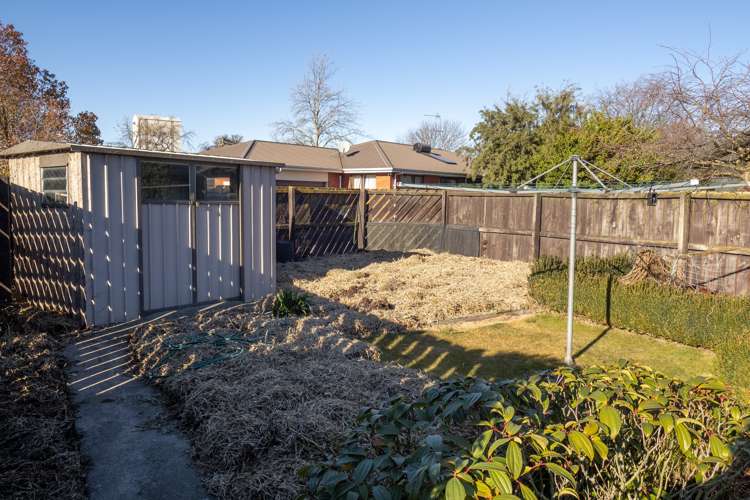 34 Pages Road Allenton_19