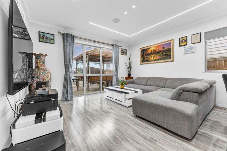 15 Uru Drive Flat Bush_2