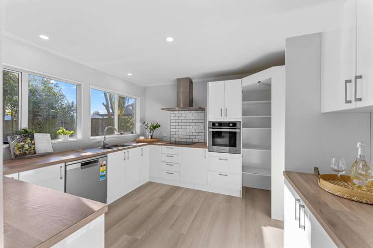 58 Momorangi Crescent Redwood_12