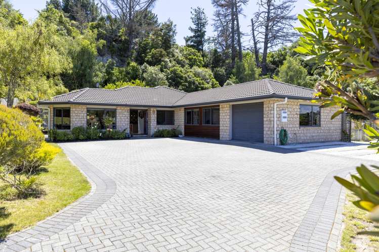 7 Meliss Brae Rangatira Park_0