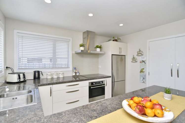 14 Shortland Street Wainoni_12