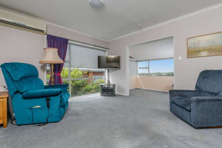 2/2 Camelot Place Glenfield_10