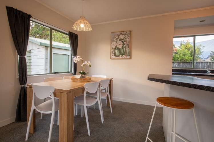 38 Freyberg Crescent Waikanae Beach_17