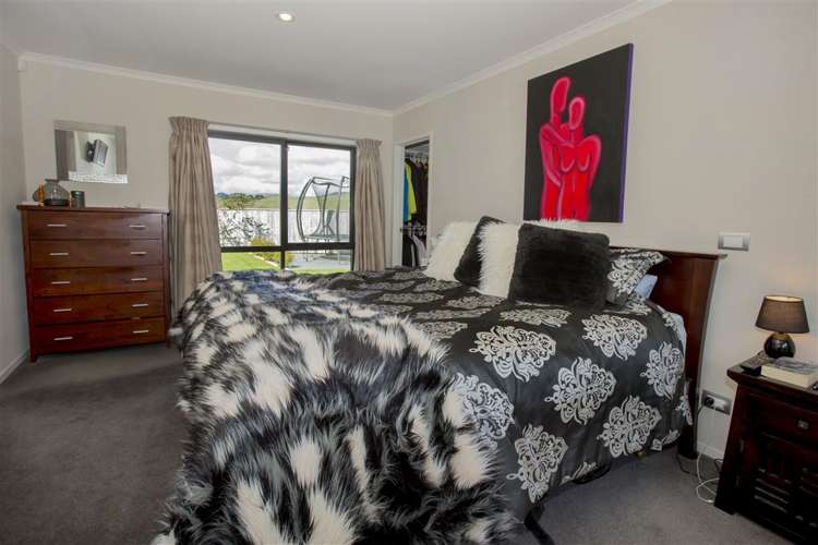 17 Kahurangi Heights Aotea_11
