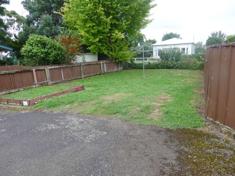 2 Huxley Street Pahiatua_9